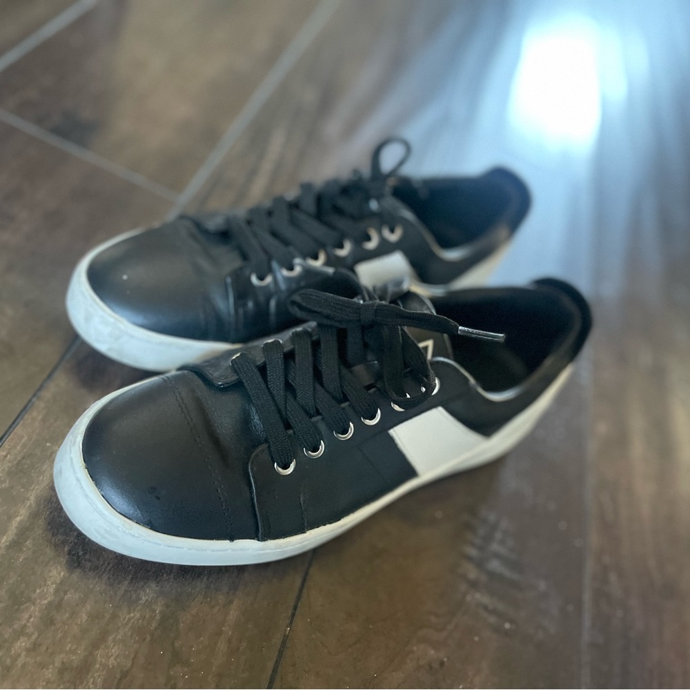 Marc Fisher leather sneakers size 8.5